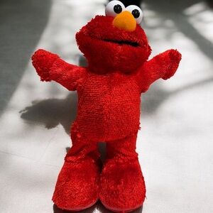 Sesame Street Elmo Plush Toy Talking Musical Red Stuffed Animal Fisher Price